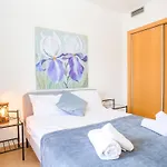 Turo 6 Family Flat With Pool And Playground Apartmán