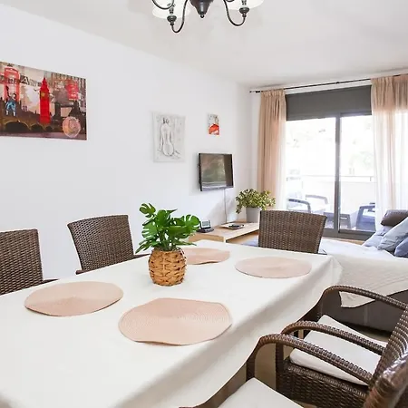 Turo 6 Family Flat With Pool And Playground Apartmán Lloret de Mar