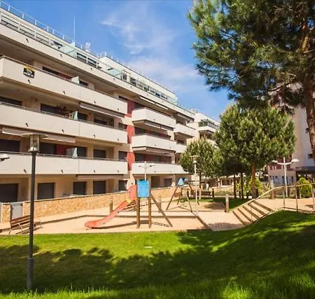 Apartmán Turo 6 Family Flat With Pool And Playground *